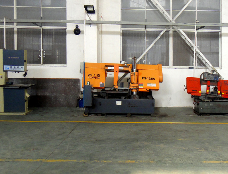 Cutting Area - Sawing Machine